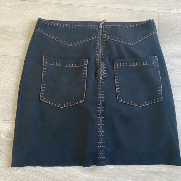 Zara skirt - Picture 3 of 4